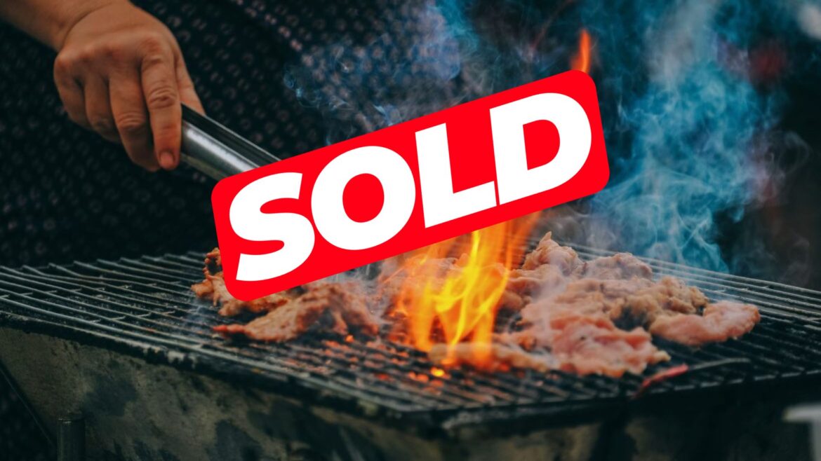 Πωλείται εστιατόριο με παραδοσιακή ελληνική κουζίνα