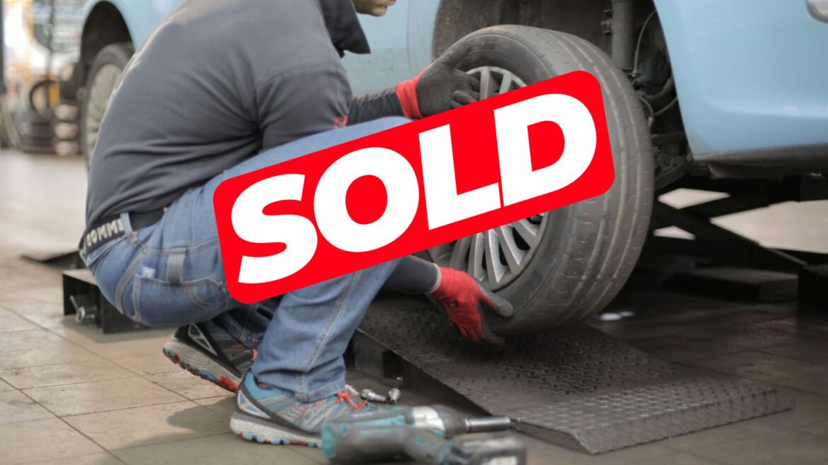  Πωλείται επιχείρηση εμπορίου και τοποθέτησης ελαστικών στην Καλλιθέα