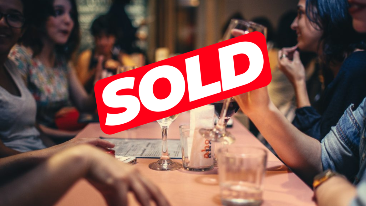 Πωλείται μουσικό μεζεδοπωλείο στον Πειραιά