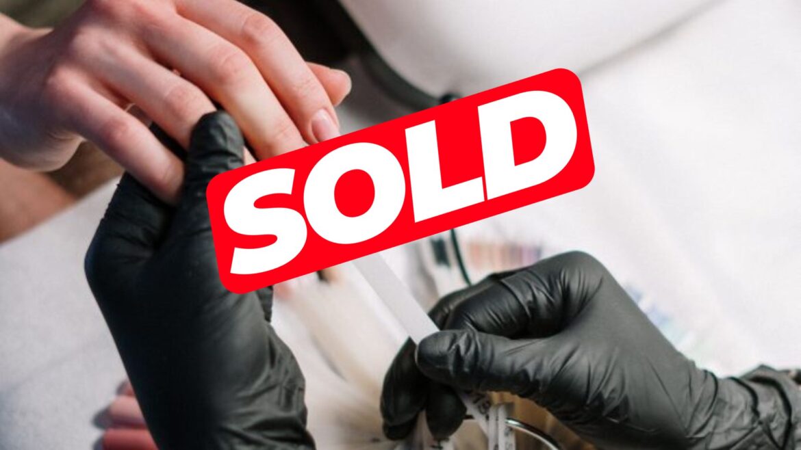 Πωλείται ινστιτούτο αισθητικής στον Νέο Κόσμο