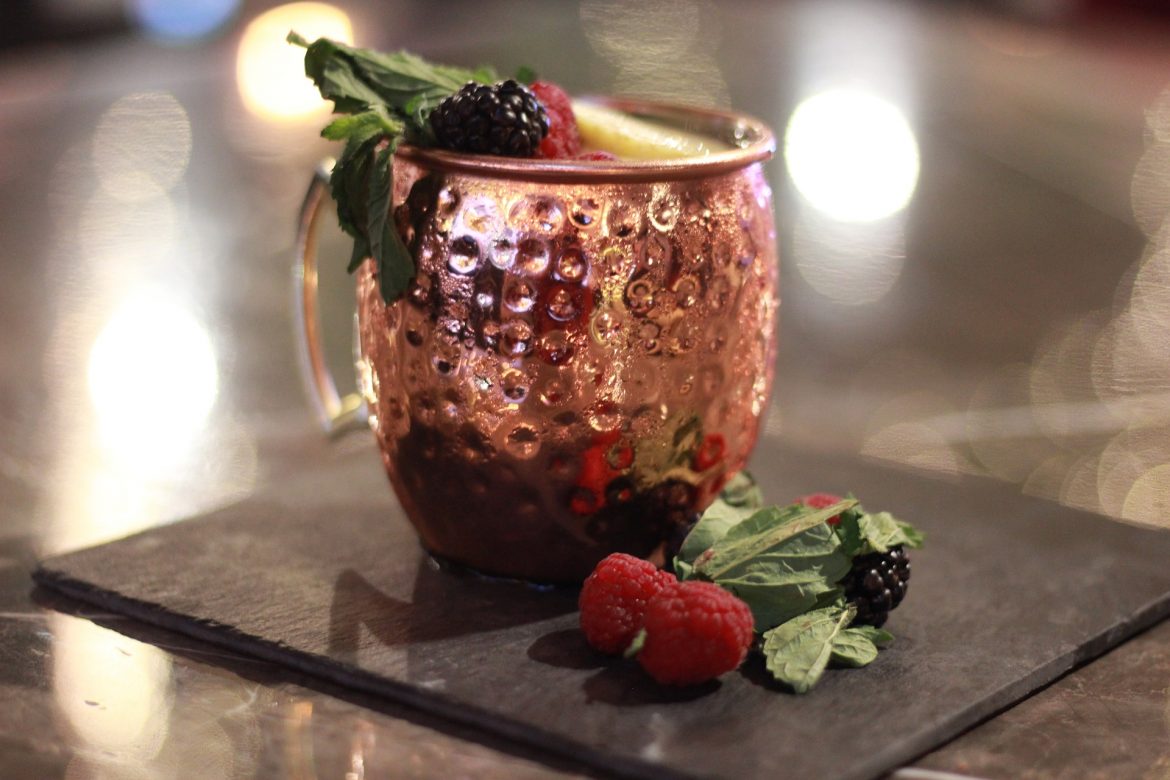 Πωλούνται ποσοστά από δυο καταστήματα εστίασης στην Αράχωβα